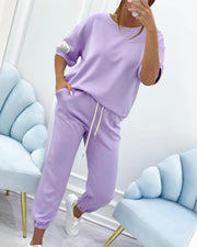 Ensemble décontracté femme avec top uni et pantalon