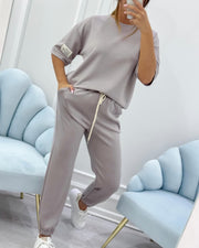 Ensemble décontracté femme avec top uni et pantalon