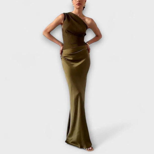 SATINE | L’élégance asymétrique en version plissée