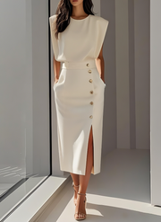 NOMI™ | Robe avec Boutons Dorés et Fente Latérale